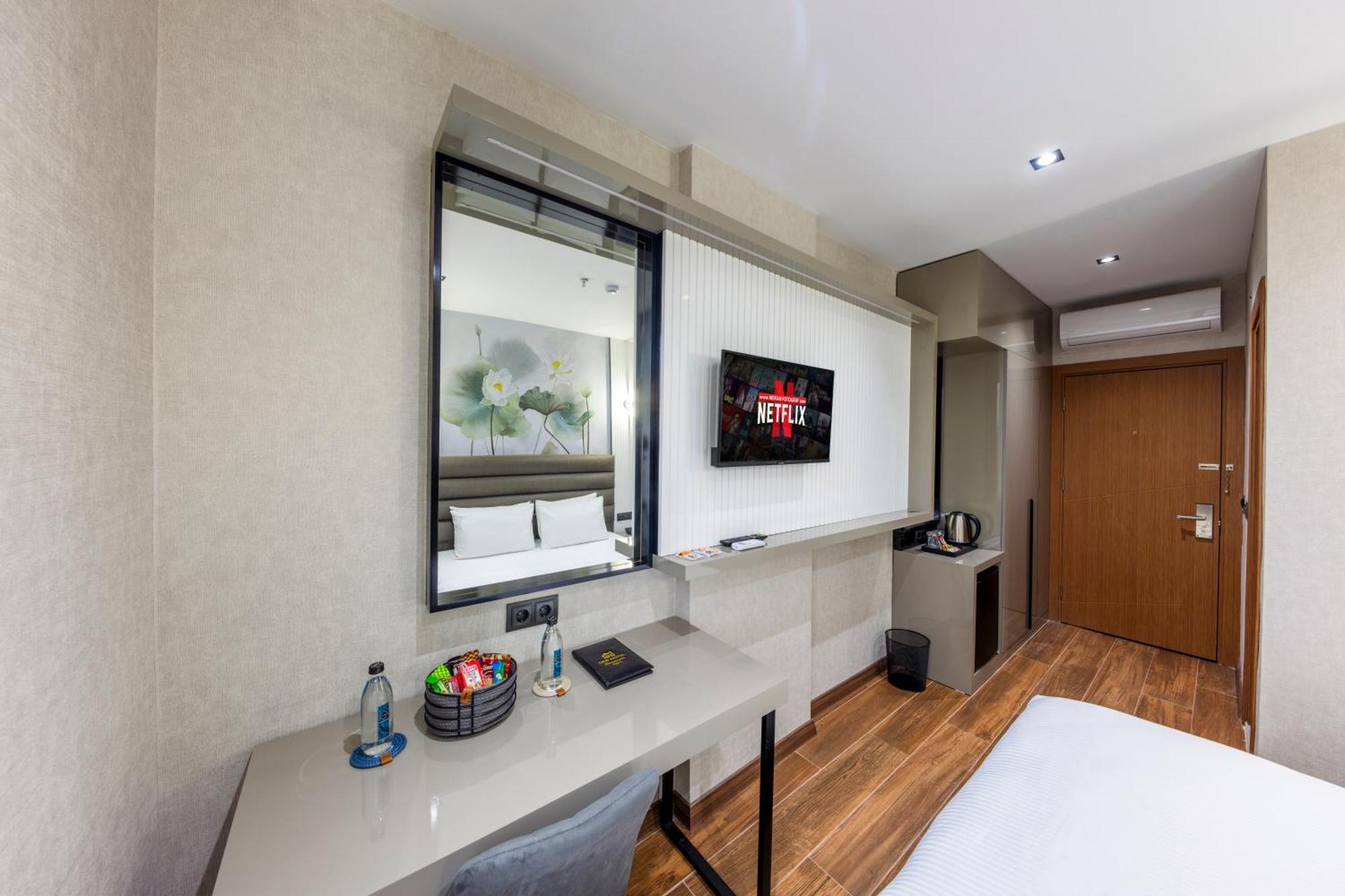 Dem Premium Hotel - Round Trip Airport Service - Istanbul International Airport Arnavutkoy 외부 사진