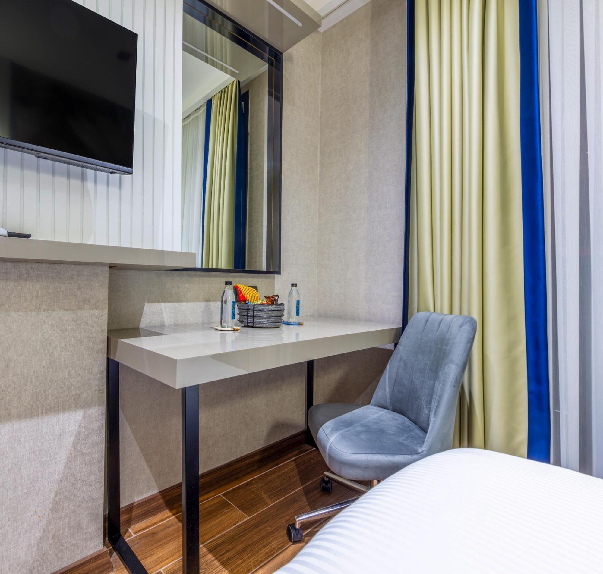 Dem Premium Hotel - Round Trip Airport Service - Istanbul International Airport Arnavutkoy 외부 사진