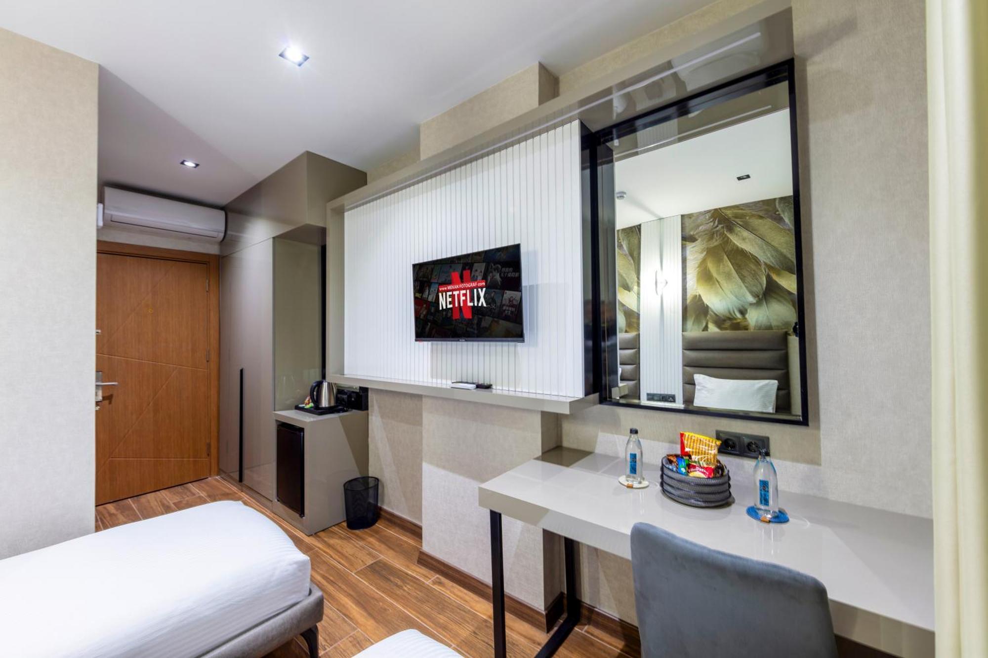Dem Premium Hotel - Round Trip Airport Service - Istanbul International Airport Arnavutkoy 외부 사진