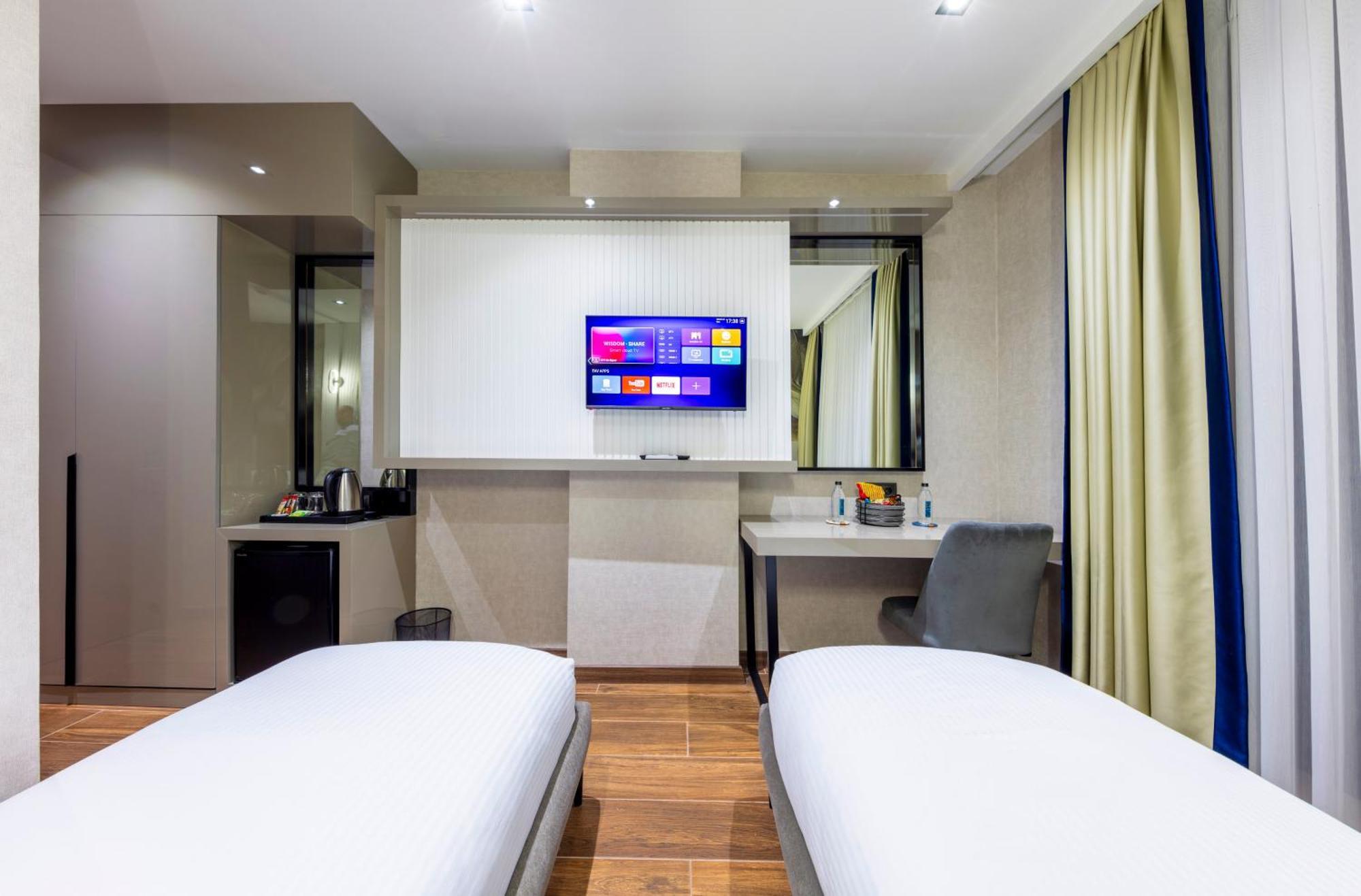 Dem Premium Hotel - Round Trip Airport Service - Istanbul International Airport Arnavutkoy 외부 사진