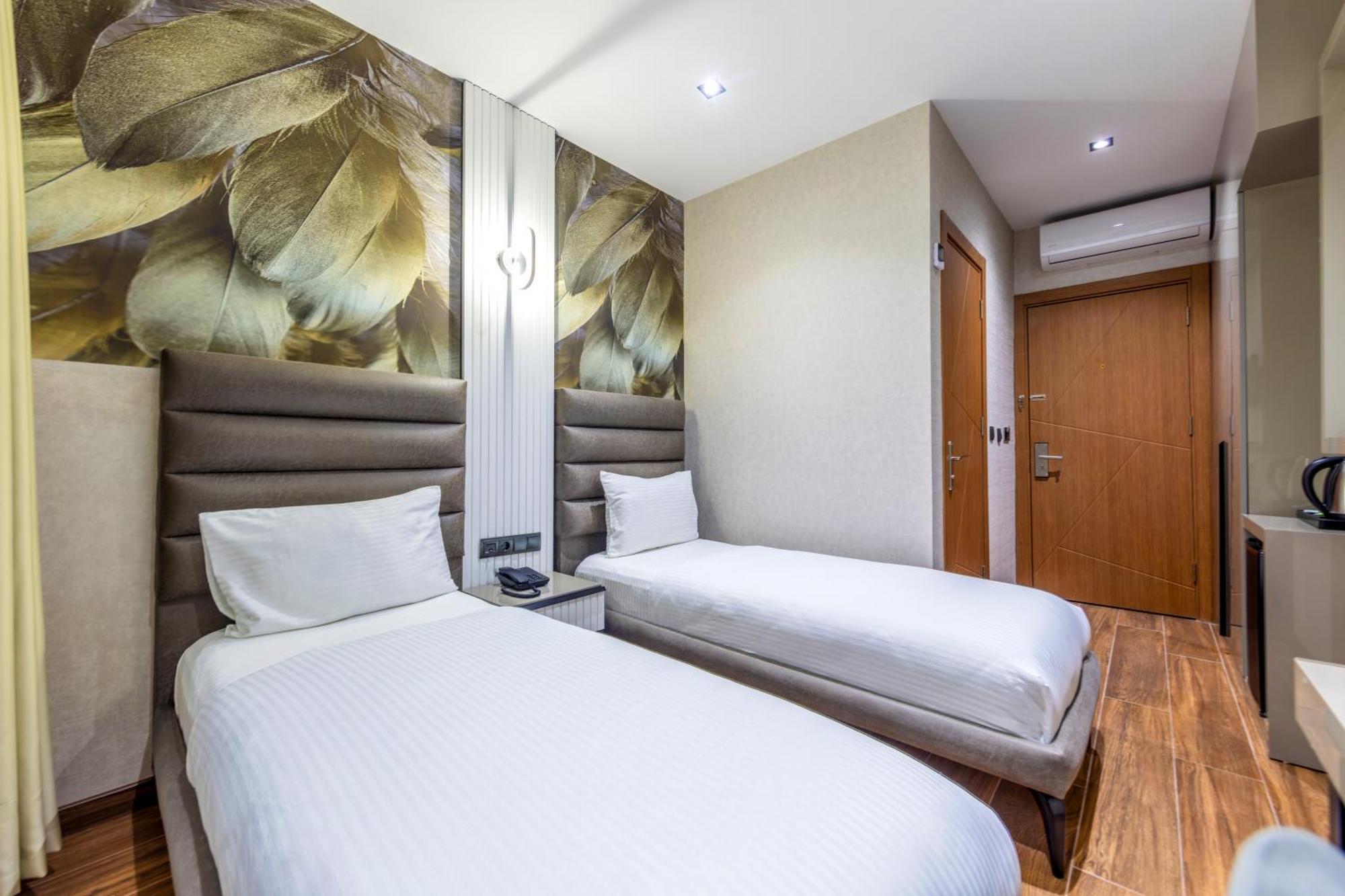 Dem Premium Hotel - Round Trip Airport Service - Istanbul International Airport Arnavutkoy 외부 사진